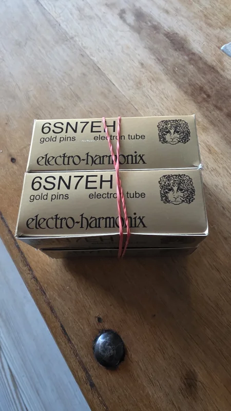 EH 6sn7 GOLD electro Harmonix/russia balance-selection EH 6sn7 GOLD electro Harmonix/russia balance-selection - Bild 1 av 3