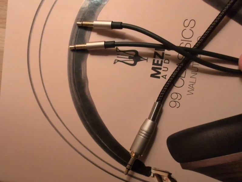 Meze 99 Classics Walnut Gold - Bild 3 av 3