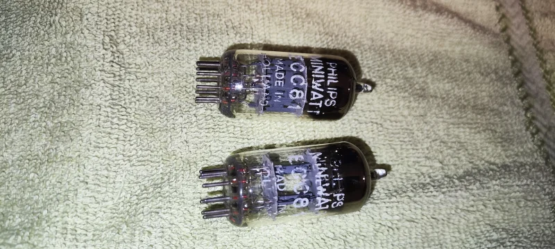 Machat par Philips Miniwatt ECC81 NOS 50 tale unikt tillf&auml;lle! - Bild 7 av 7