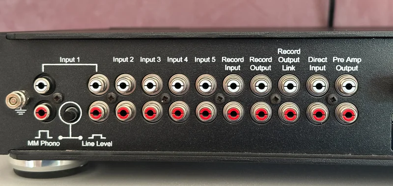 Rega Elicit-R – musikalisk brittisk kvalitetsförstärkare Rega Elicit-R – musikalisk brittisk kvalitetsförstärkare - Bild 4 av 4