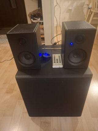 2.1 System: Blue Aura W30i och Wharfedale SW 150