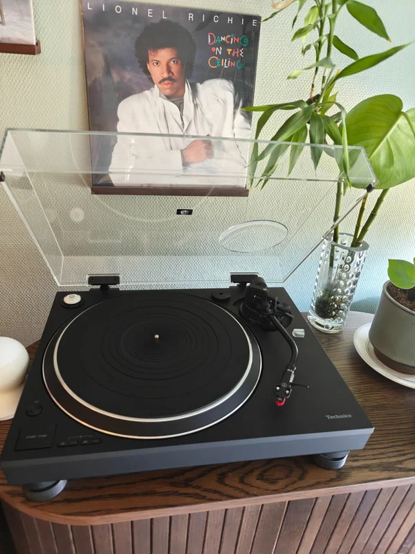 Technics sl-1500c Svart - Bild 1 av 4