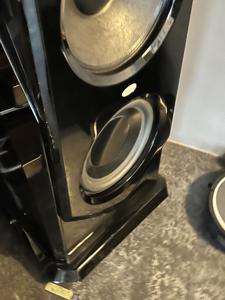 Legacy Valor + Wavelet II ## PRIS 299000:-## - Bild 5 av 10