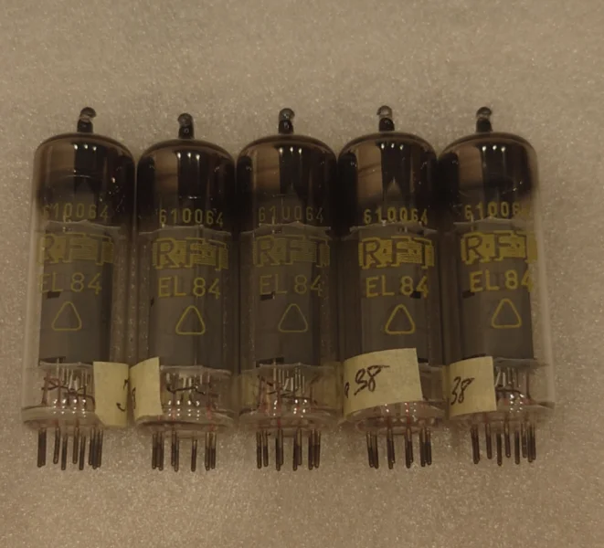 EL84 RFT Matchad kvintett NIB NOS Radiorör Östtyskland EL84 RFT Matchad kvintett NIB NOS Radiorör Östtyskland - Bild 5 av 5