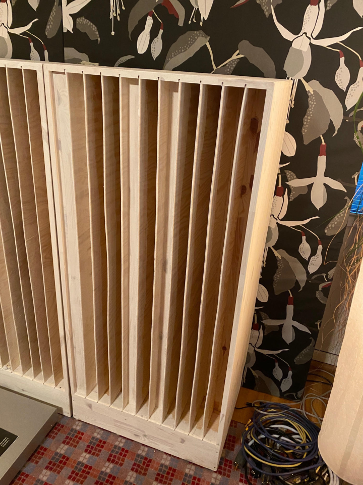 Acoustic diffuser QD-23  designade av Acoustic Fields USA
