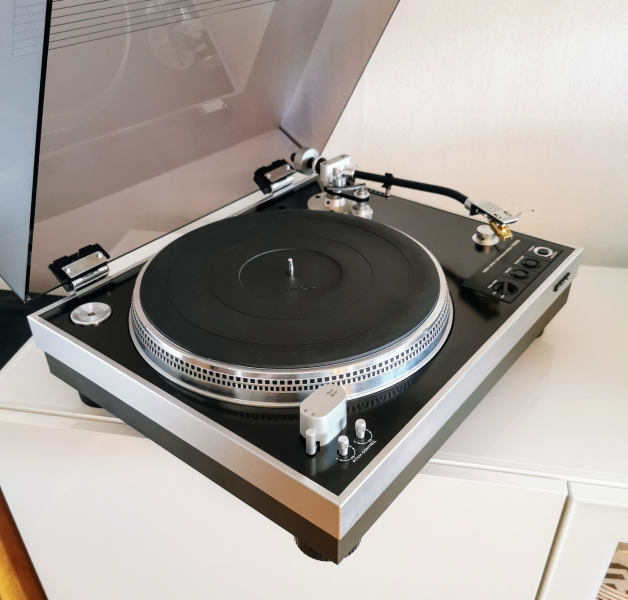 Sony PS-8750