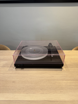 Pink Triangle Little Pink Thing – klassisk hifi-skivspelare med tonarm & MC-Pickup