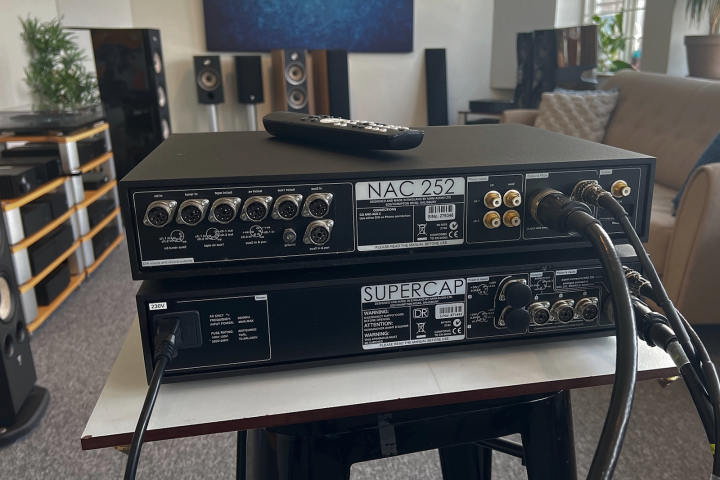 Naim NAC 252 & SuperCap DR - Begagnat försteg med separat nätdel