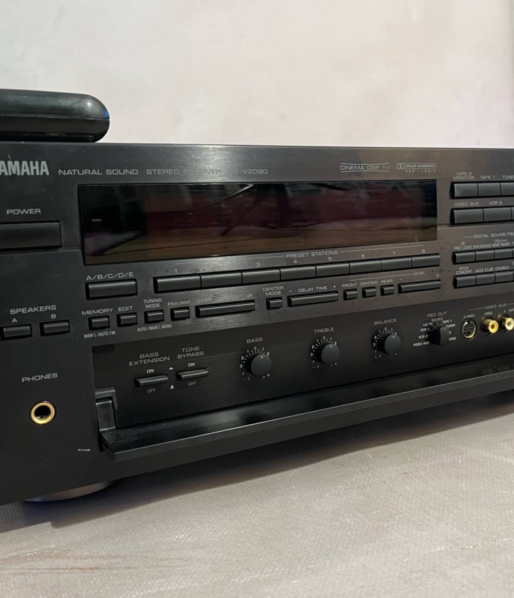 Tanksen ska säljas Yamaha RX-V2090