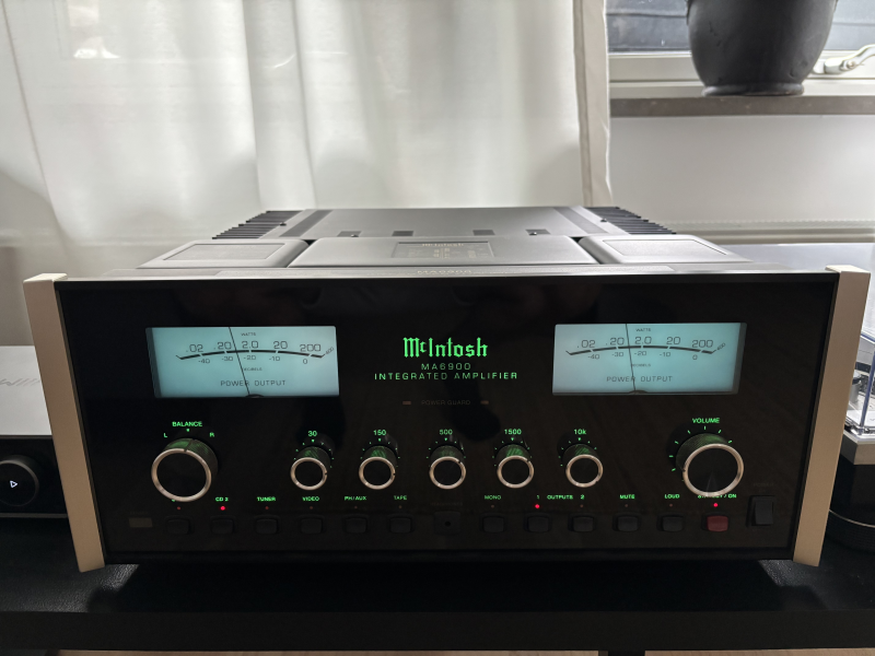 Mcintosh MA6900 - Bild 1 av 1