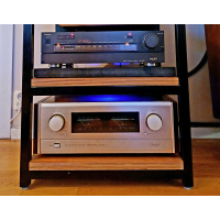 Accuphase E-405 mot C-280