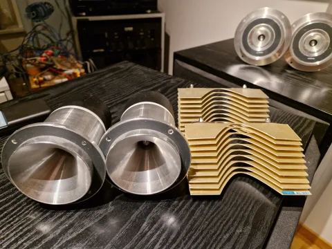 Coral H-70 Tweeters Diskanter med AL 601 linser Coral H-70 Tweeters Diskanter med AL 601 linser