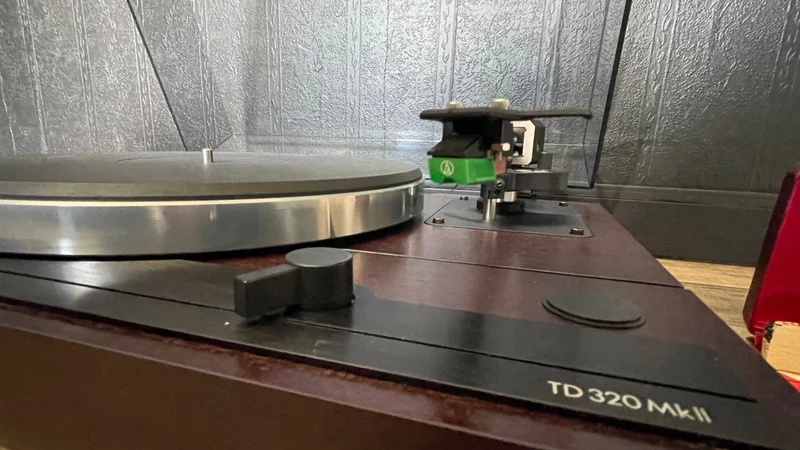 Thorens TD 320 MK ll - Billede 2 af 4
