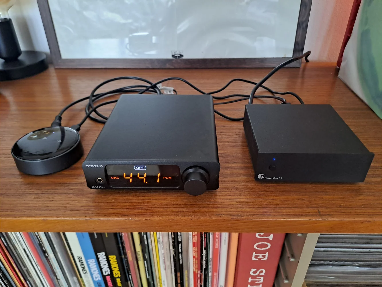 Komplett hörlurssystem Wiim, Topping, Pro-ject (streamer, förstärkare/DAC och strömförsörjare)