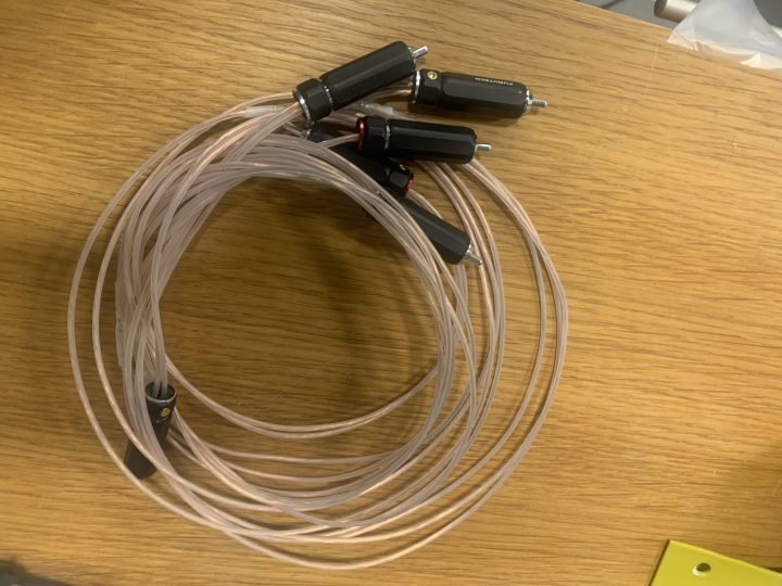RCA Y-split från Intelligent Sound