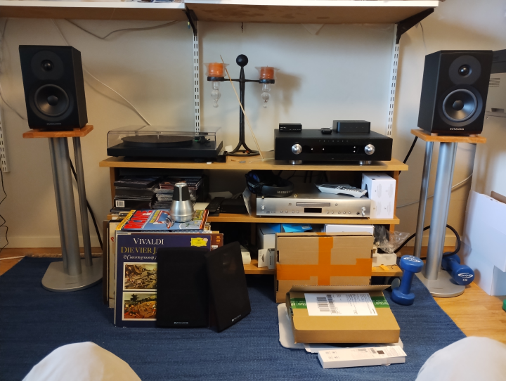 Dynaudio Emit 10