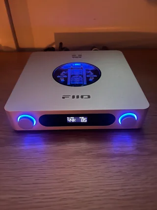 FiiO K13 R2R DAC - f&ouml;rsteg och h&ouml;rlursf&ouml;rst&auml;rkare