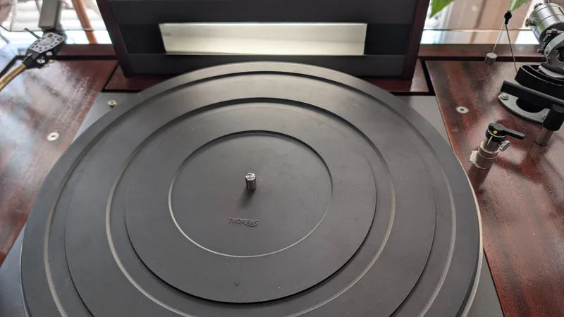 Thorens TD226 skivspelare Thorens TD226 skivspelare - Kuva 5 / 5