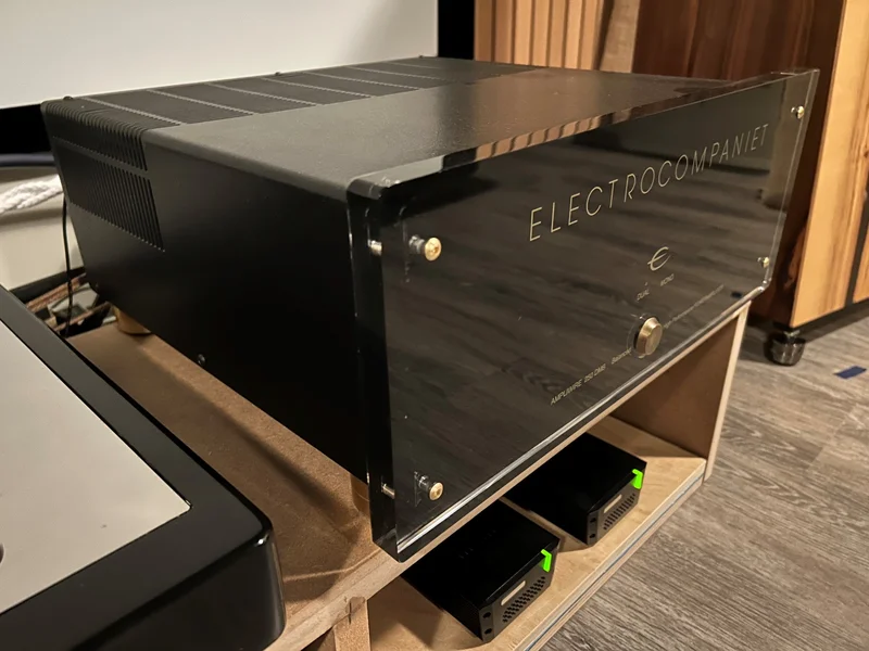 Electrocompaniet 250 DMB - Bild 2 av 2