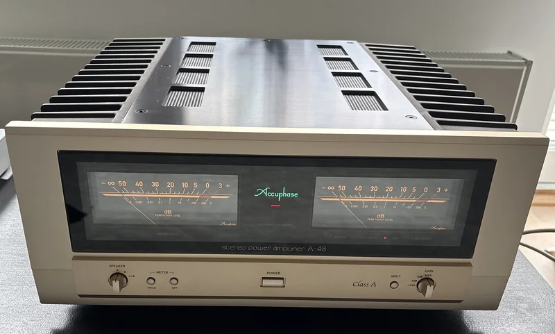 Accuphase A-48 - Bild 1 av 1