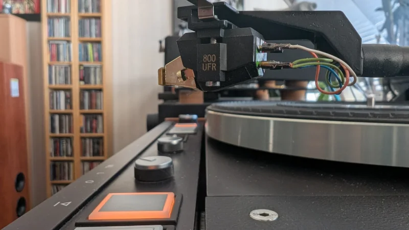 Thorens TD 126 MK lll skivspelare  - Bild 3 av 6