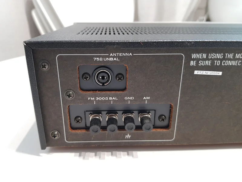 Pioneer TX-520L Stereo Tuner Pioneer TX-520L Stereo Tuner - Bild 7 av 9