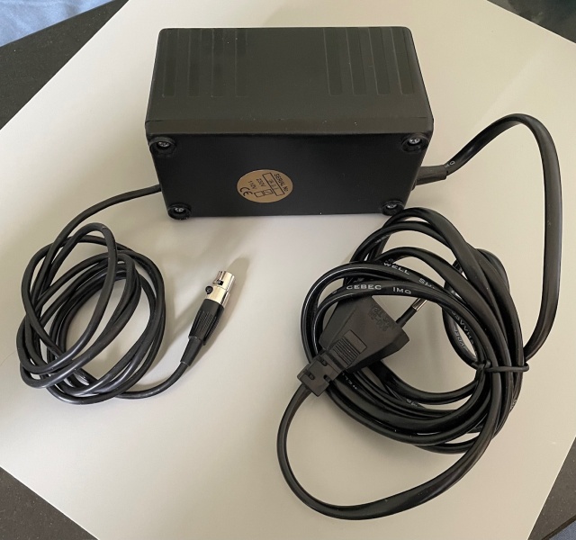 MICHELL Gyro Armbord (Rega) + Power Supply (DC) MICHELL Gyro Armbord (Rega) + Power Supply (DC) - Bild 2 av 2