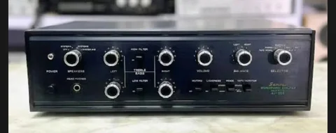 Sansui AU-555