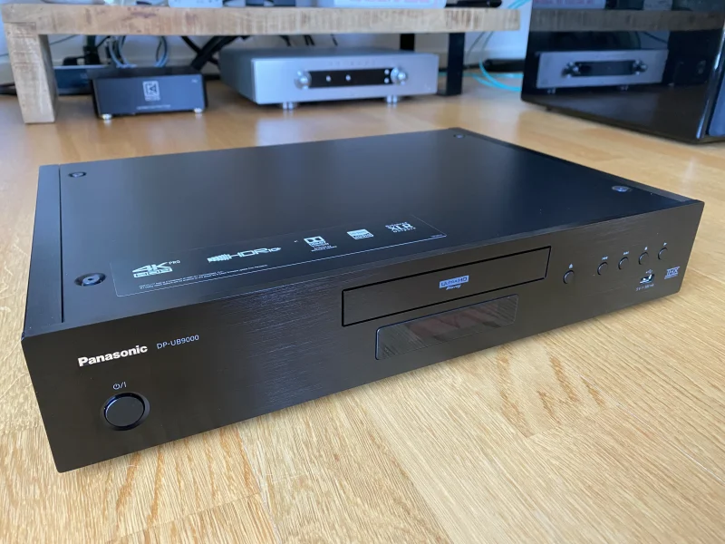 Panasonic DP-UB9000 - Bild 1 av 5