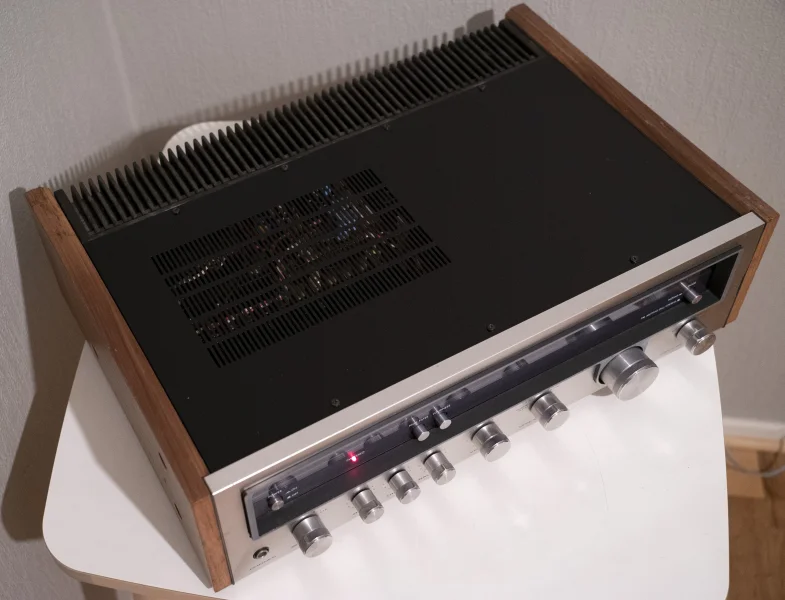 Kenwood KR-4600 AM/FM Stereo Receiver (1976-78) - Bild 2 av 5