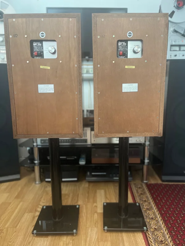 H&ouml;gtalare SANSUI Sp-70 - Bild 2 av 5