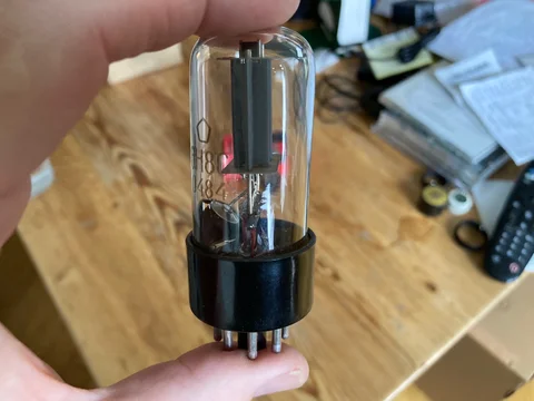 Nevz 6SN7GT (6H8C/6N8S) NOS