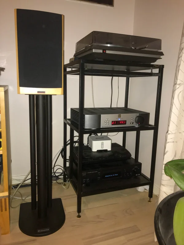 Target Audio Products TT3 Turntable Table/Equipment Rack Target Audio Products TT3 Turntable Table/Equipment Rack - Bild 1 av 1