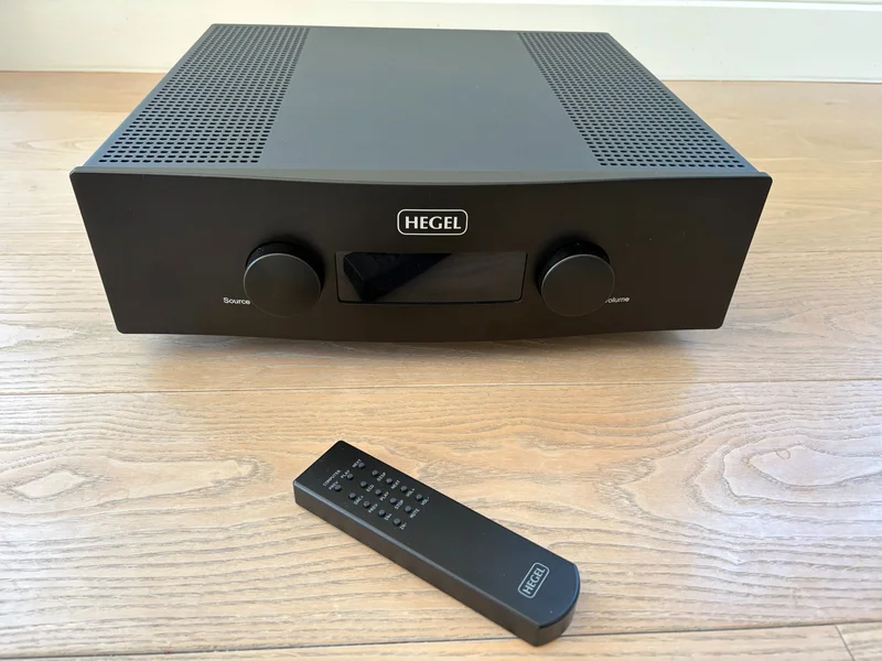 Hegel H400 - Bild 1 av 1