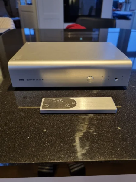 Schiit Bifrost 2  - Bild 1 av 3