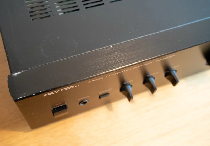 Rotel RA-960BX Stereo Integrated Amplifier Rotel RA-960BX Stereo Integrated Amplifier - Image 4 of 4