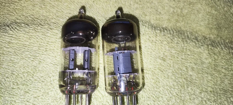 Matchat par Valvo ECC 81 - Bild 2 av 6