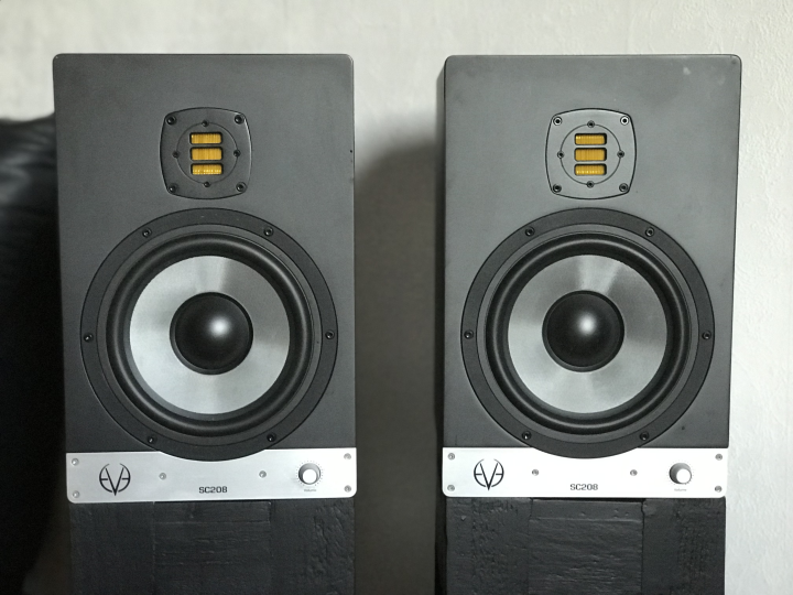 Eve Audio aktiv högtalare