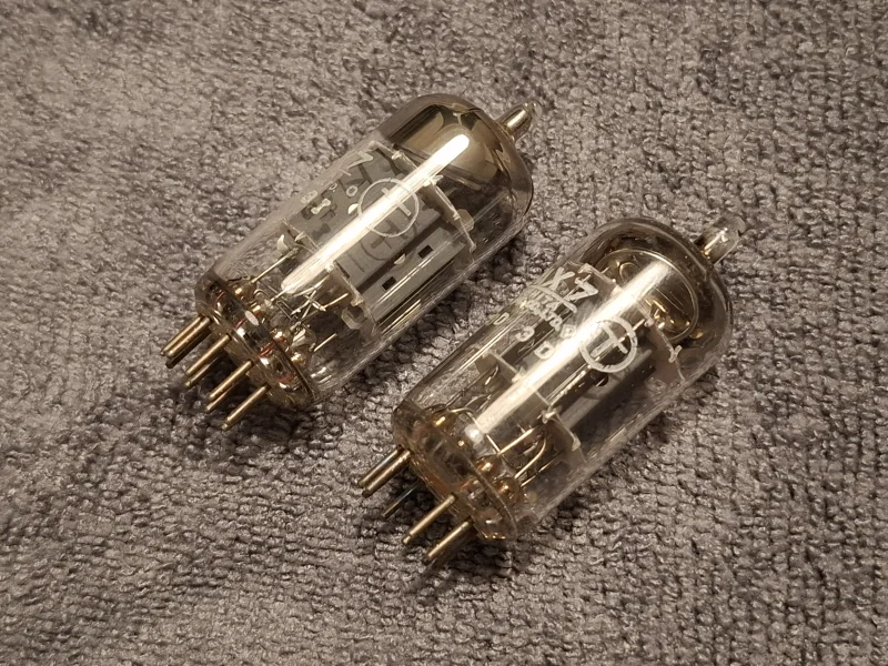 Matsushita 12ax7 (ECC83) matchat par japanska radiorör (Begagnade) Matsushita 12ax7 (ECC83) matchat par japanska radiorör (Begagnade) - Bild 4 av 6