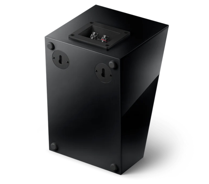 Kef R8a