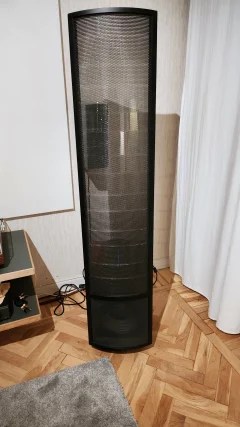 Martin Logan &rdquo;Summit&rdquo;