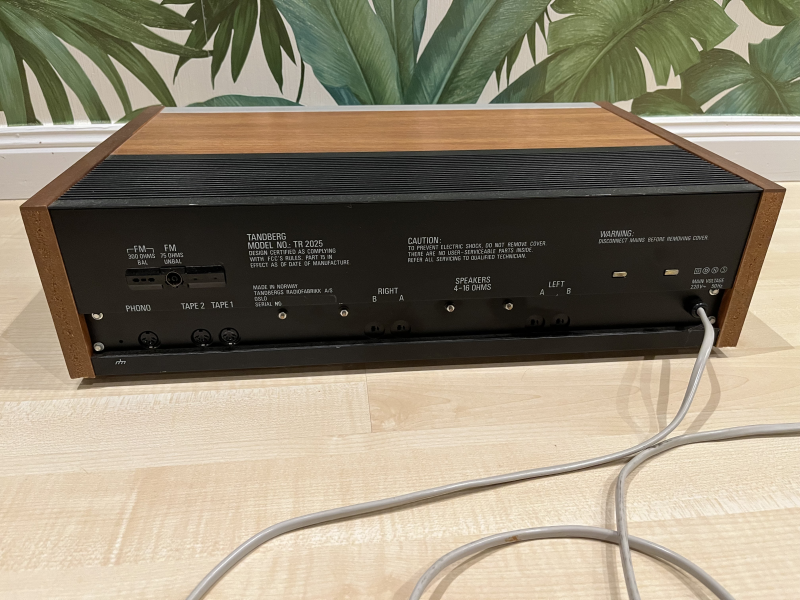 Tandberg TR 2025 - Bild 2 av 2