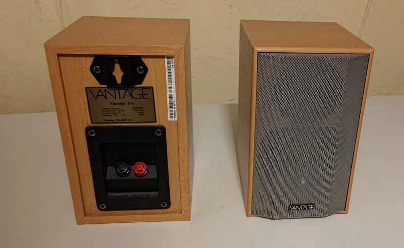 Vantage S-4 - Bild 2 av 2