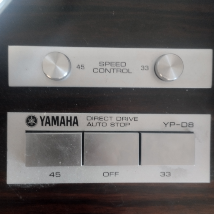 Yamaha YP D8 + Ortofon LVB