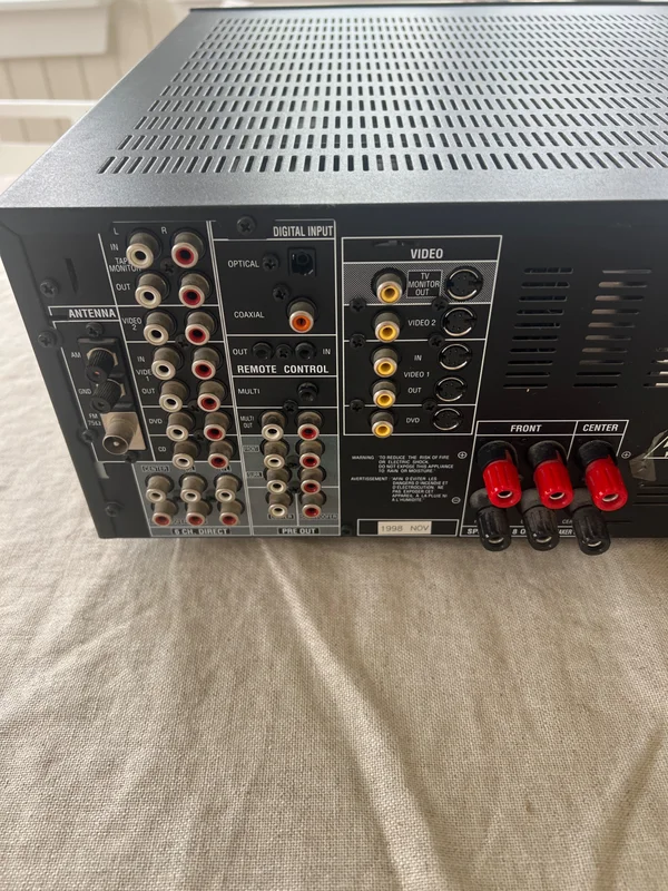Harman Kardon AVR 65RDS – klassisk AV-receiver Harman Kardon AVR 65RDS – klassisk AV-receiver - Bild 3 av 5