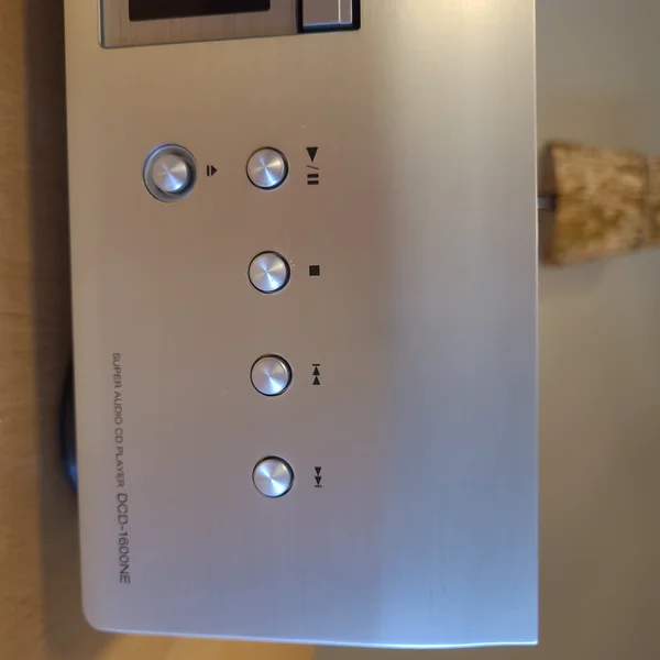 Denon DCD-1600NE &ndash; Premium SACD/CD-spelare i toppskick  - Kuva 11 / 11