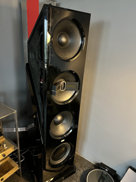 Legacy Valor + Wavelet II ## PRIS 299000:-## - Bild 2 av 10