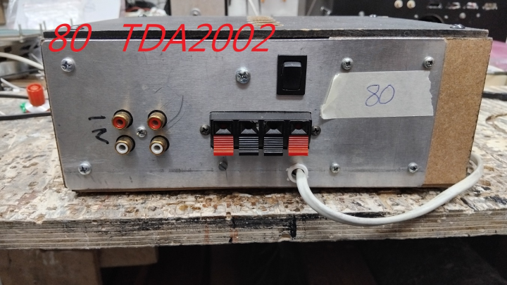 litet slutsteg TDA2002.  DIY
