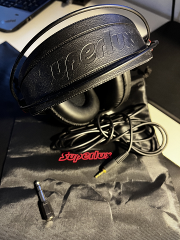 Stereohörlurar/studio phones Superlux HD-681 – Nya!