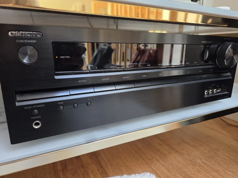 KEF C7 högtalare + Onkyo TX-SR313 förstärkare – komplett ljudsystem KEF C7 högtalare + Onkyo TX-SR313 förstärkare – komplett ljudsystem - Bild 2 av 4